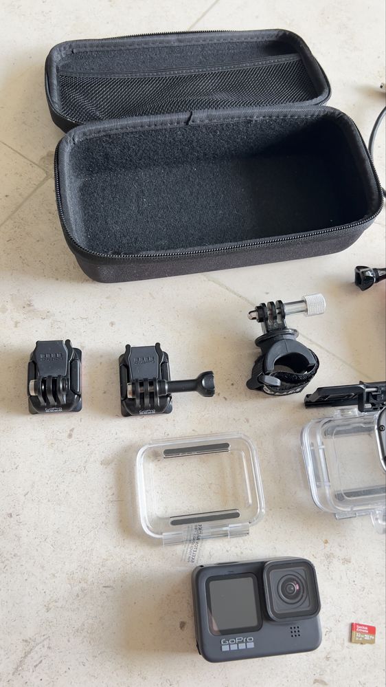 Go Pro 9 Black com acessorios e caixa estanque