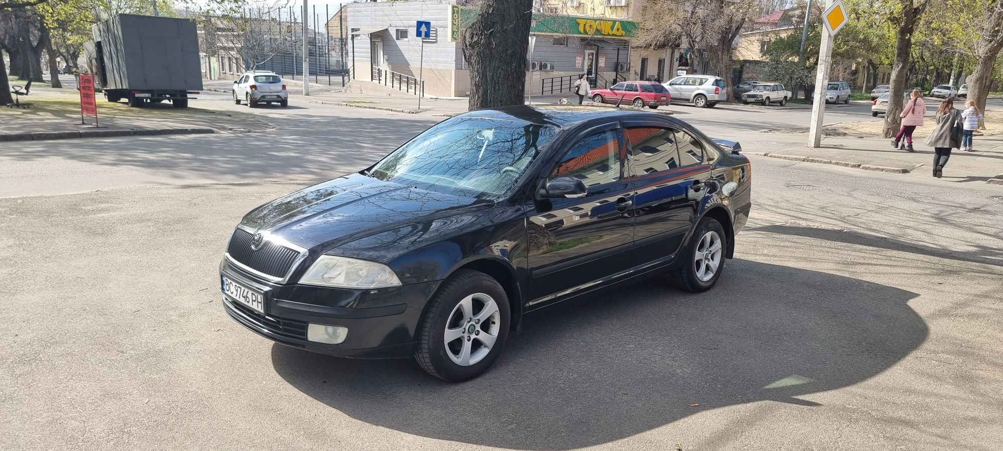 Продам Skoda Octavia 1.6 mpi