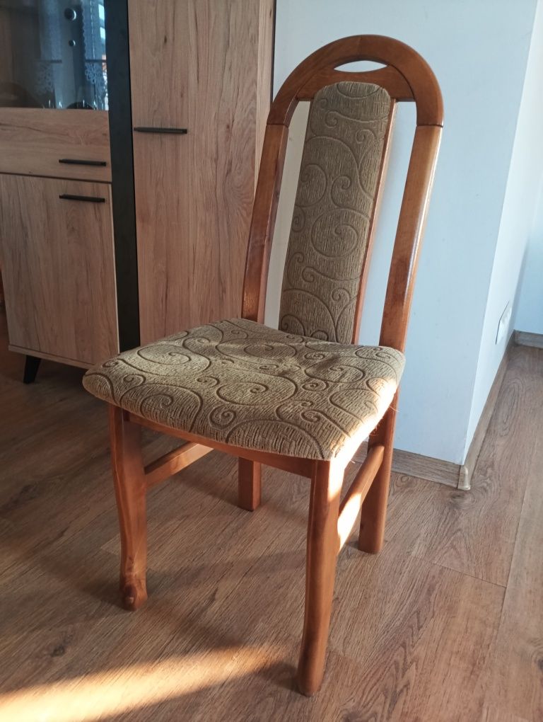 Sprzedam stół+8 krzeseł