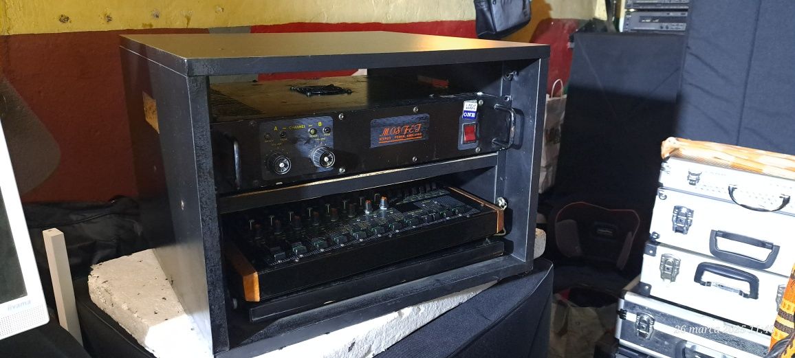 Końcówka mocy wzmacniacz Elmuz  mikser MX 8 rack case
