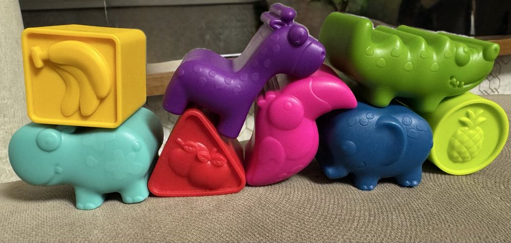 Розвиваючий дитячий сортер - машина - Вантажівка Сафарі