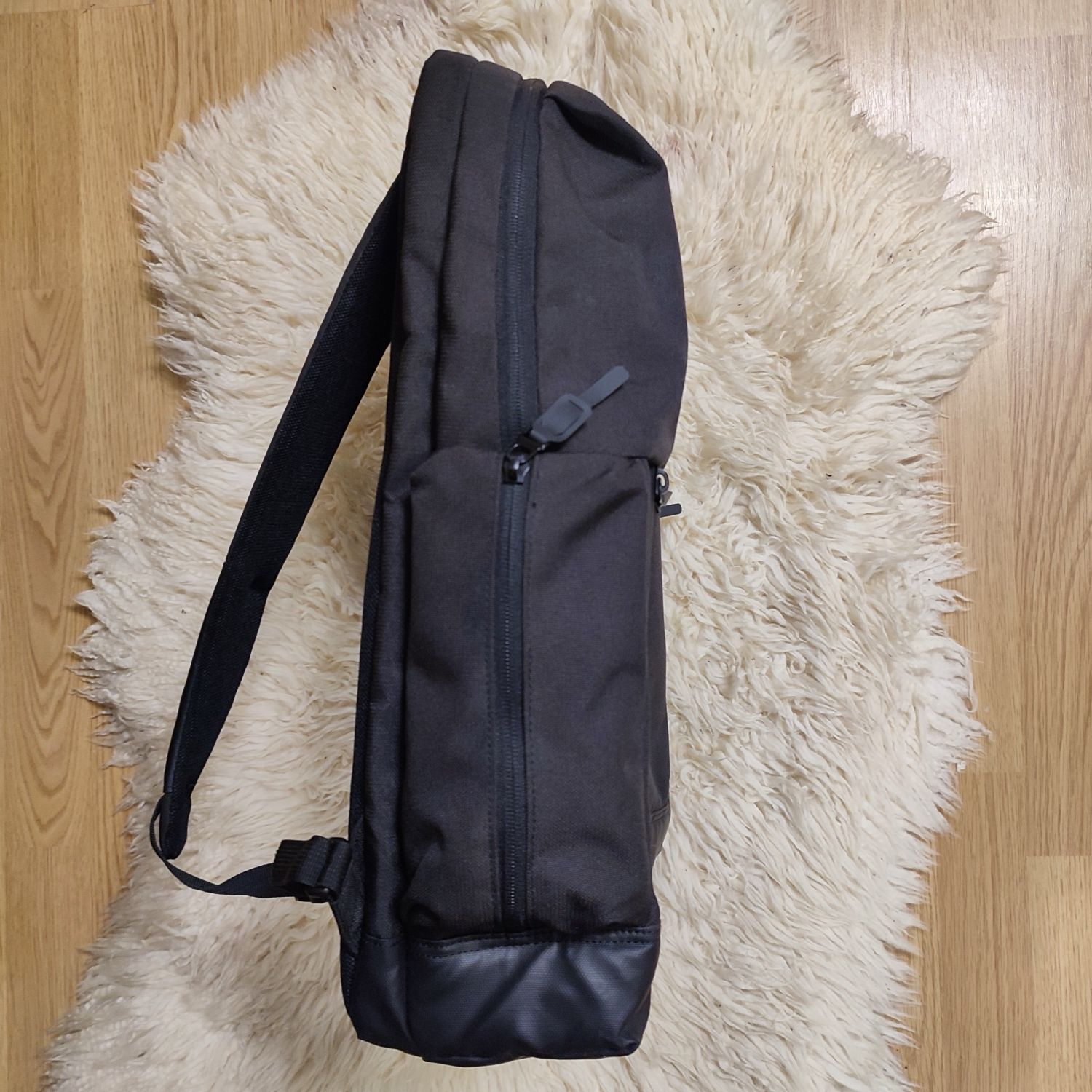 Міський рюкзак для ноутбука victorinox almont classic 21L