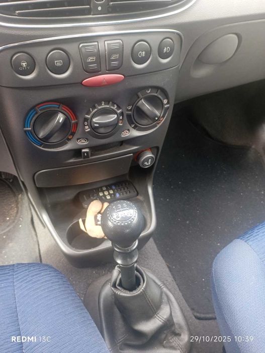 Vendo Fiat Punto 1.2 16 Válvulas de 2000