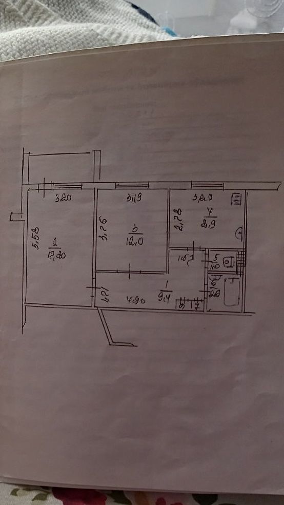 Продам двох кімнатну квартиру на Таращанському масиві