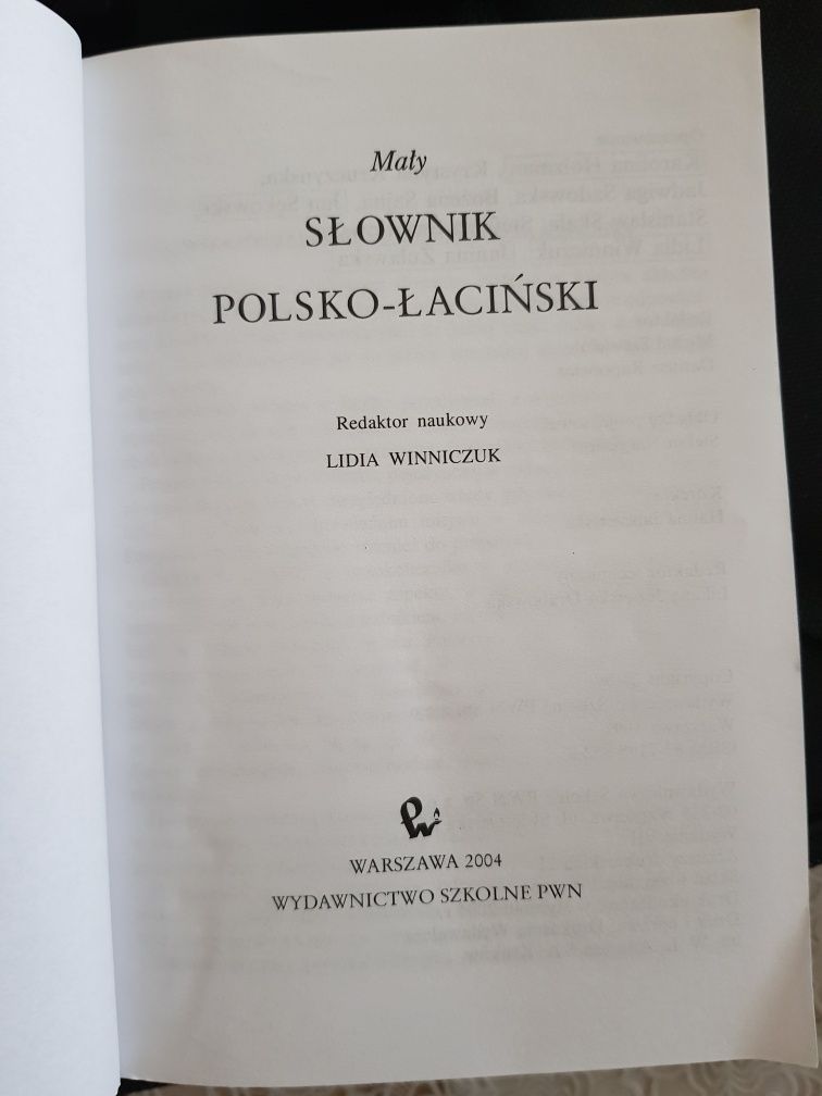 Słownik polsko-łaciński PWN