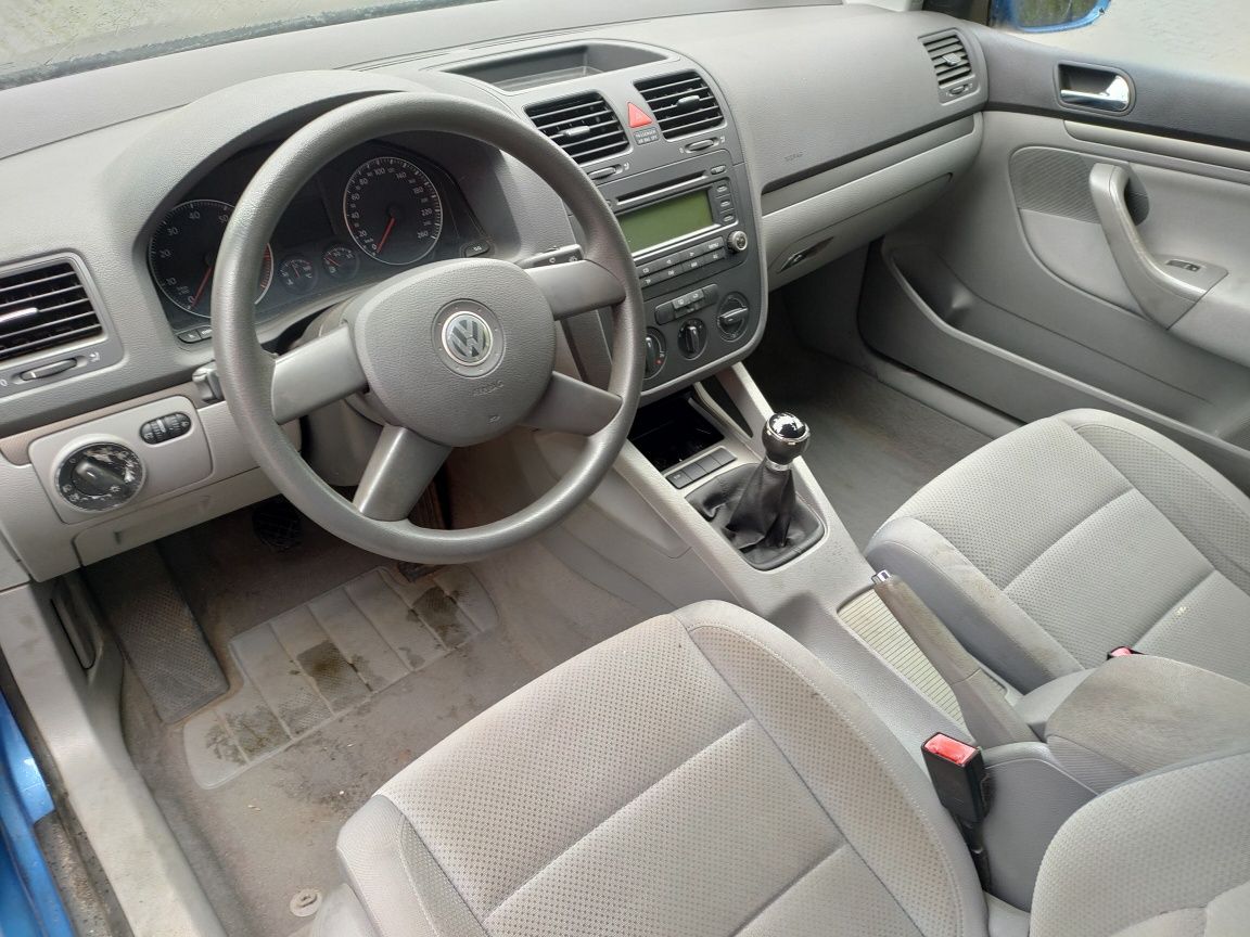 Volkswagen Golf V 5 1.6 benzyna