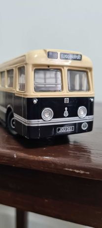 CORGI автобус колекційний