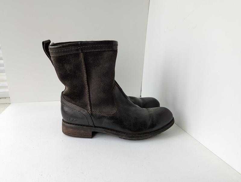 черевики Ugg Australia