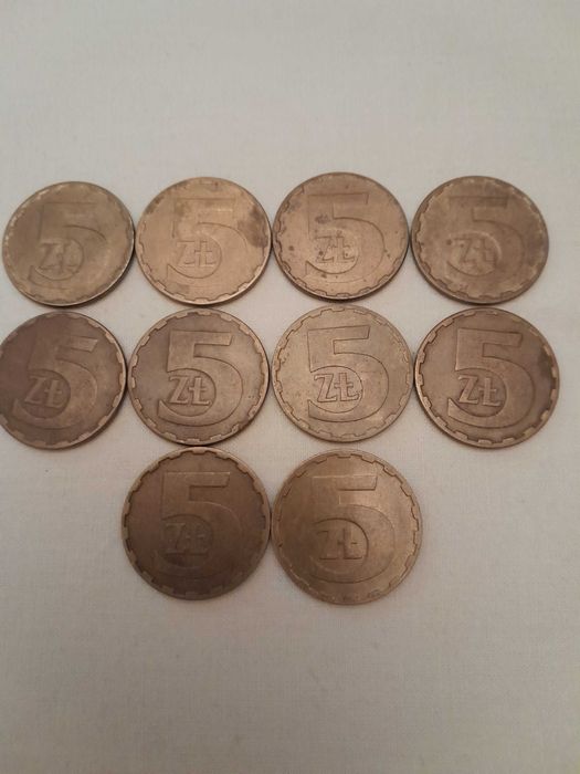 Sprzedam kolekcję 10 szt monet 5 zł z mosiądzu PRL różne roczniki