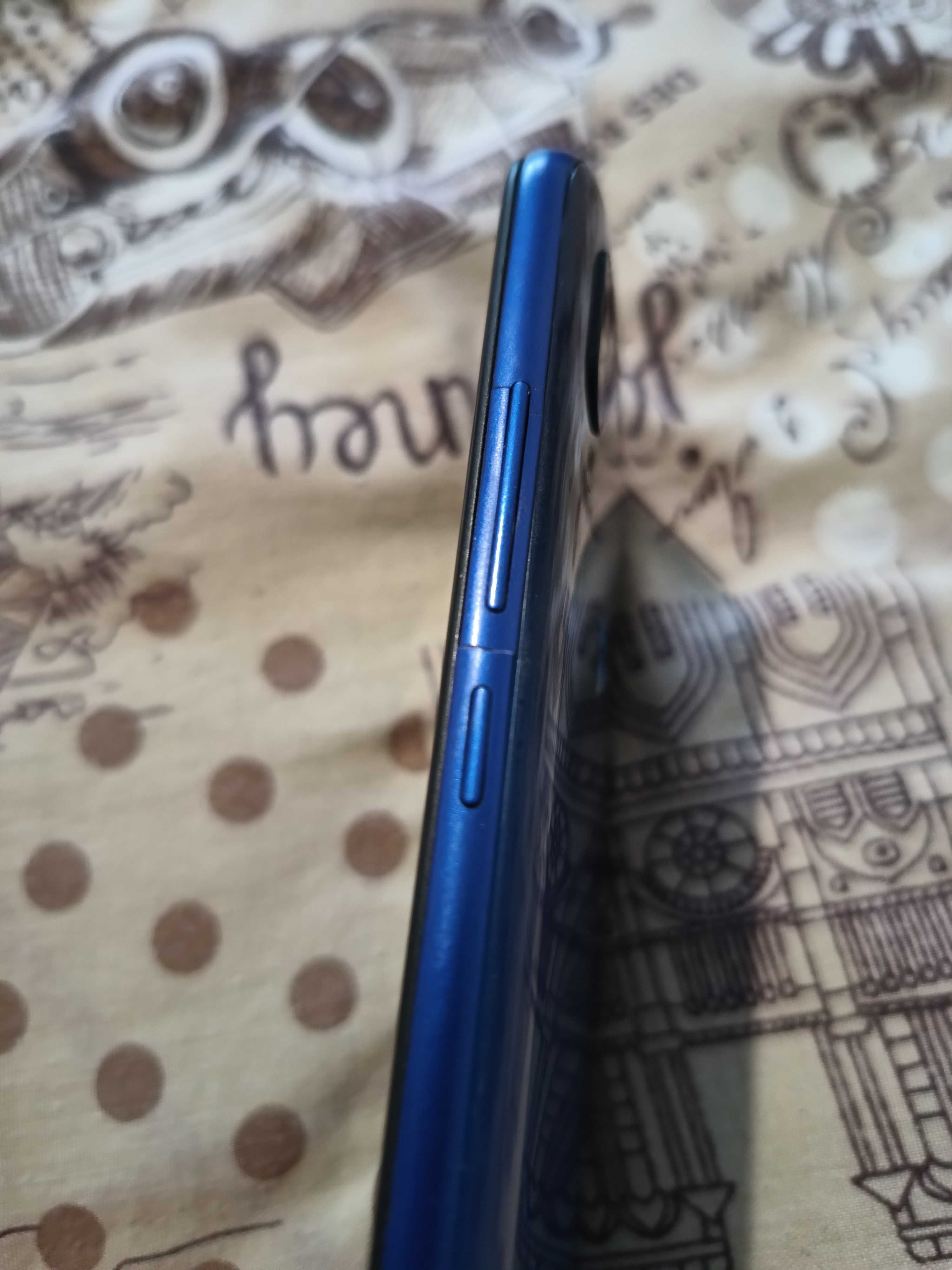 Redmi 7   3/32 під відновлення або на запчастини