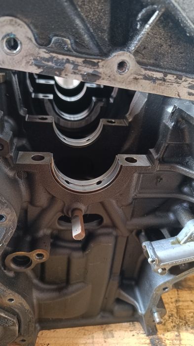 Silnik  Renault Laguna 3 2.0 dCi M9R J805 goły słupek
