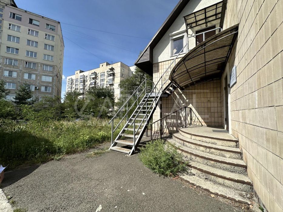 Продаж офісу, вул. Прирічна, Оболонь, Київ