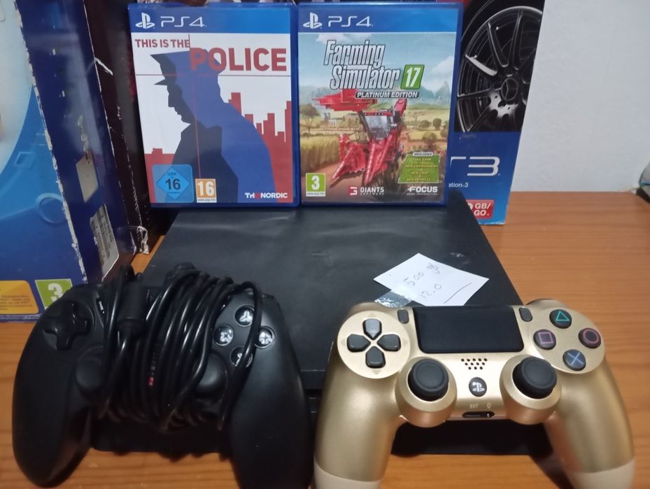 PlayStation 4 Slim + 2 comandos