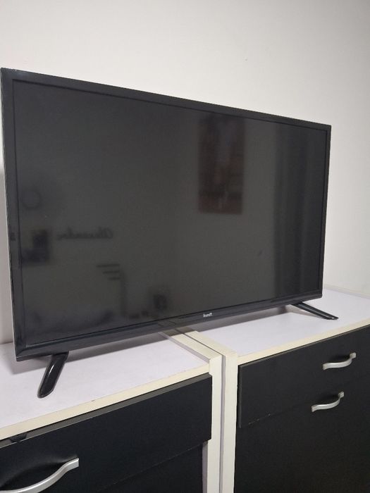 Tv kunft 32polegadas a funcionar direitinho