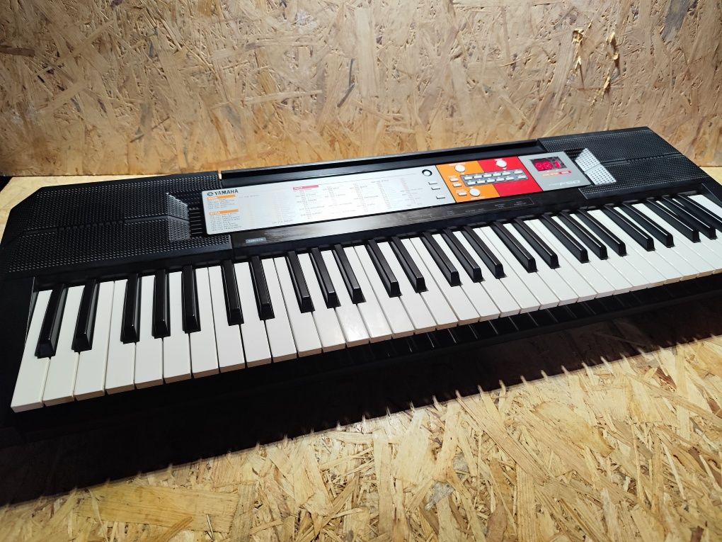 Keyboard Yamaha F50