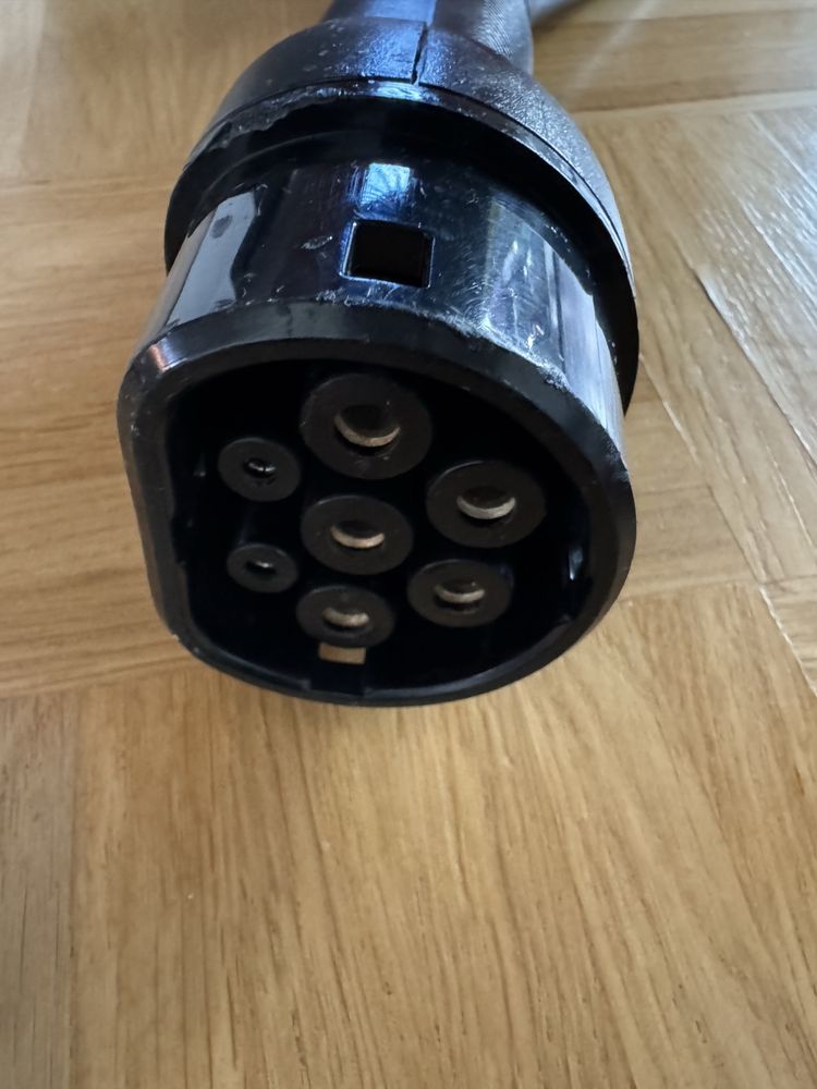 Зарядна станція Tesla Wall Connector Gen2 type 2