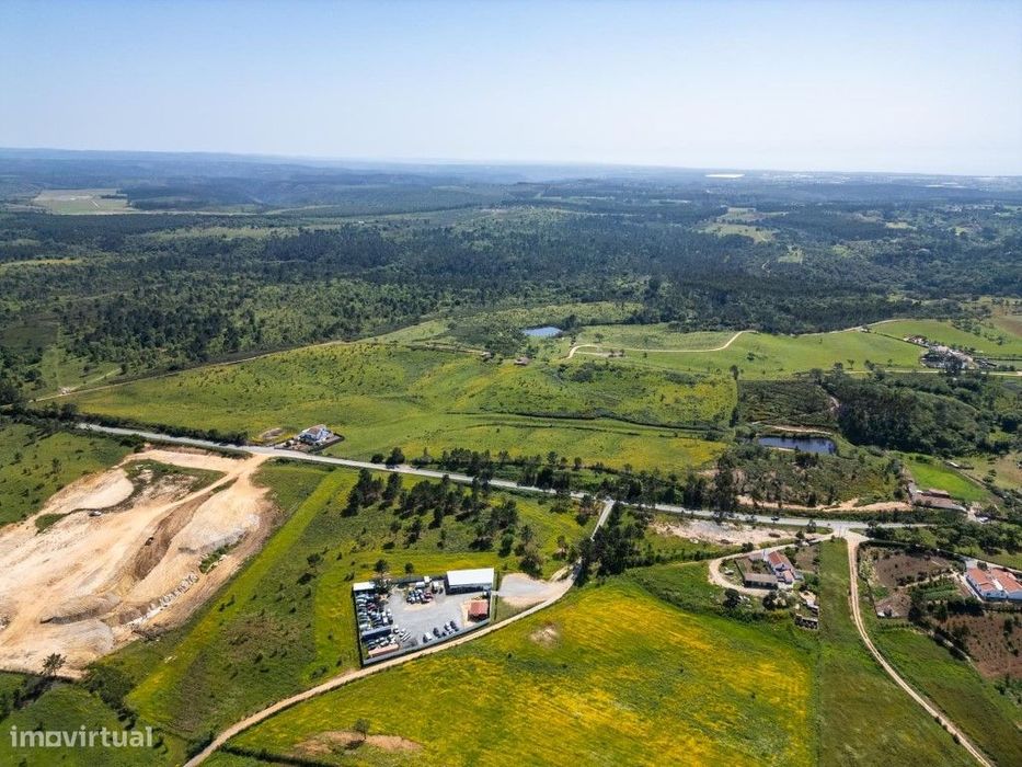 Quinta com 25 hectares