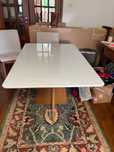 Mesa de sala com tampo em vidro