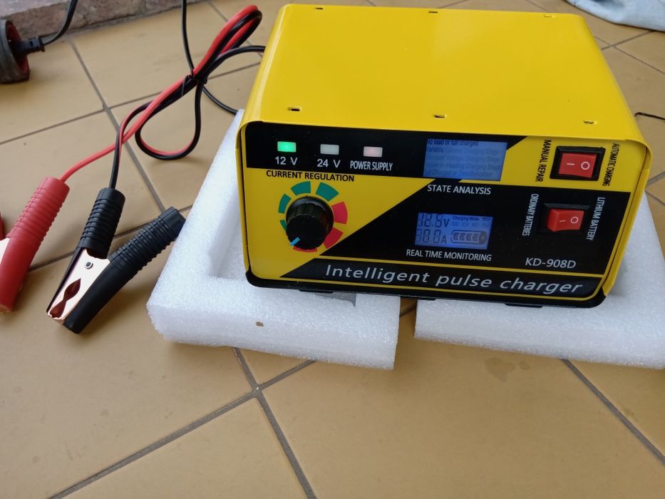 Импульсное зарядное устройство 12 - 24 Вольта. ANJING - 908 D.