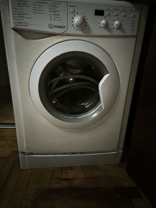 Пральна машина Indesit