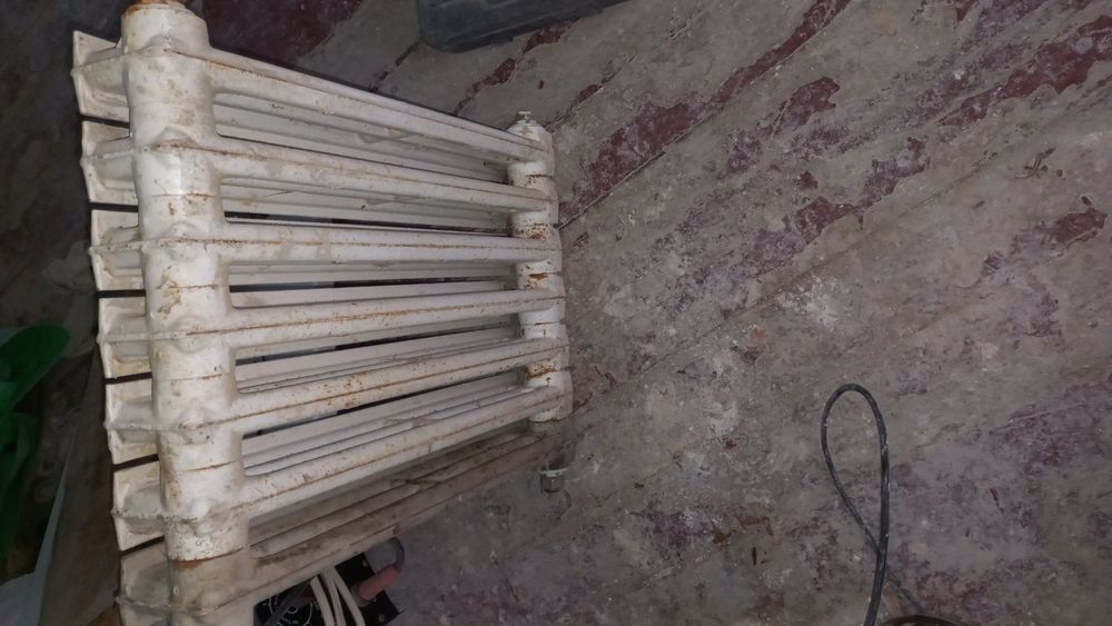 Продам радиатор евро чугун