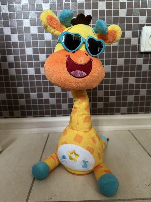 Танцююча жирафа музична