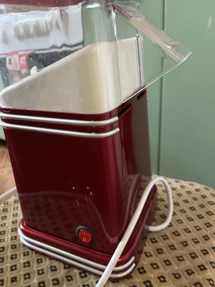 Попкорница Popcorn