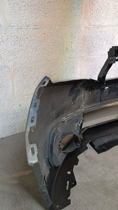 Vendo parachoque de frente Dacia Sandero ano 2016/18