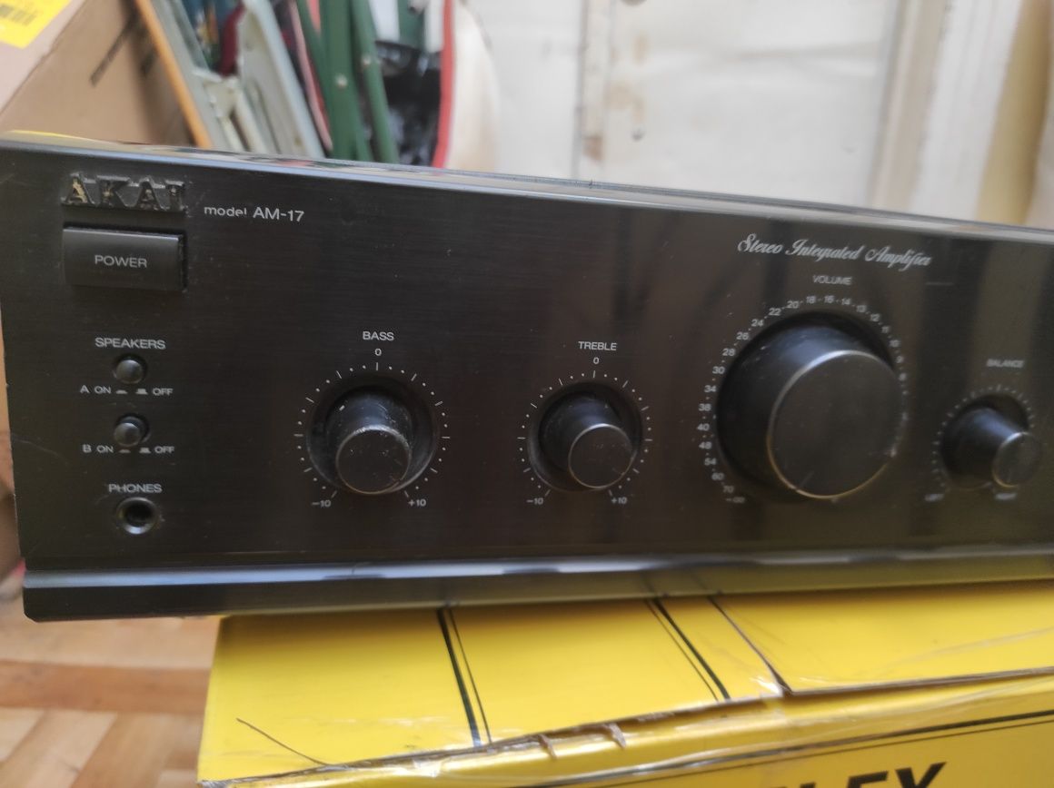 Wzmacniacz stereo Akai AM 17