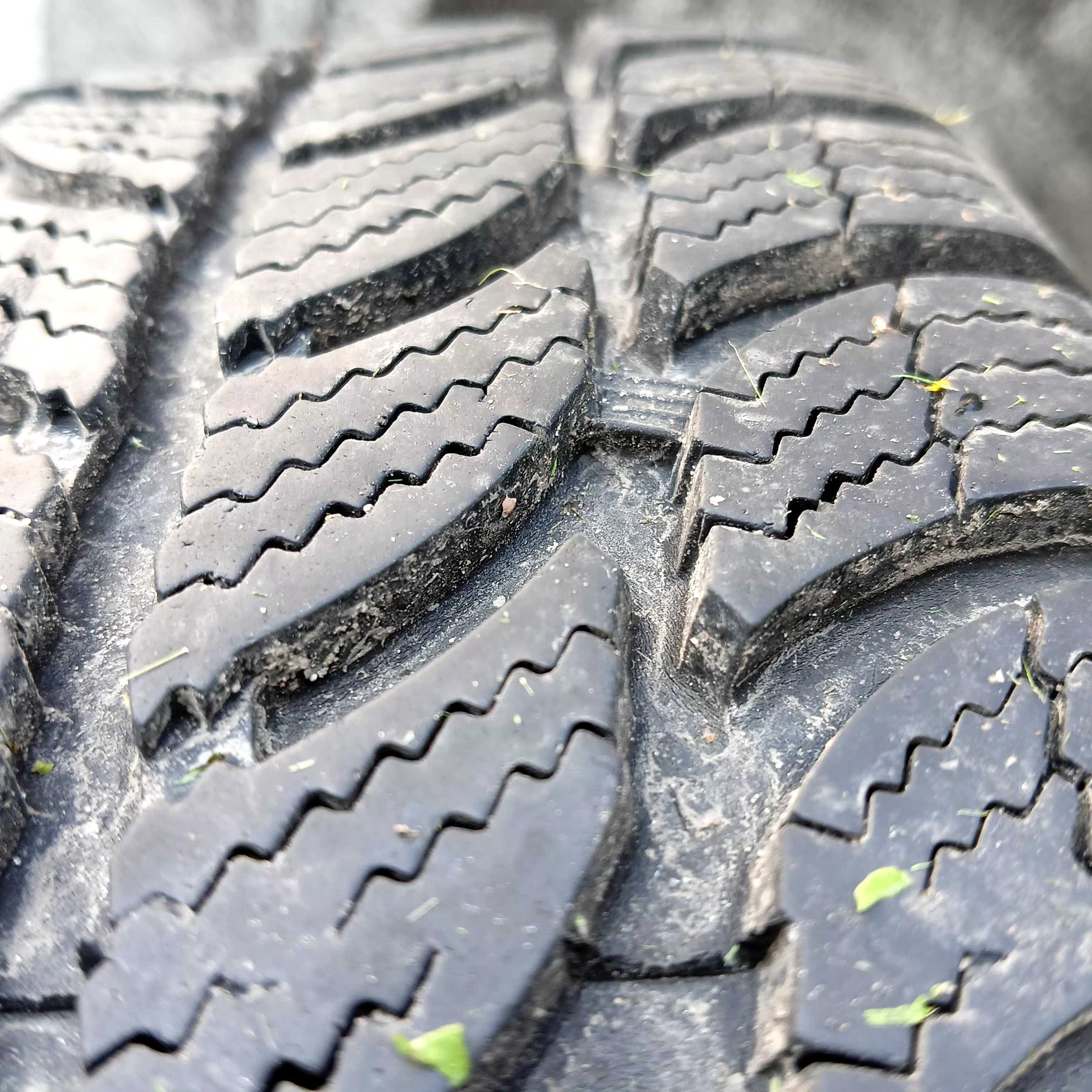 Opony zimowe 185/65 R15