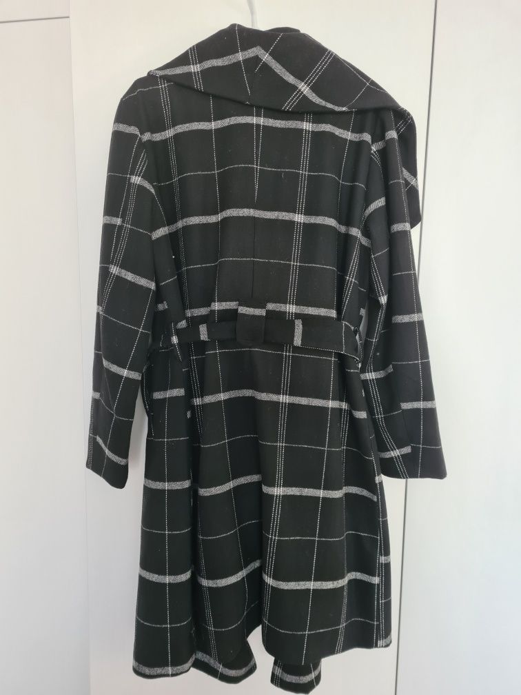 Płaszczyk w kratę Takko Fashion r.38