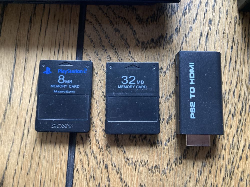 Zestaw Playstation 2, 3 pady, adapter, okablowanie, zasialcz