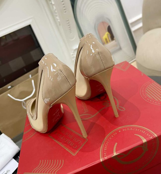 Szpilki Christian Louboutin Nowe Pobranie
