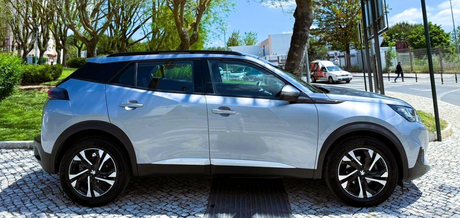 Peugeot 2008 1.2 PureTech Allure EAT8