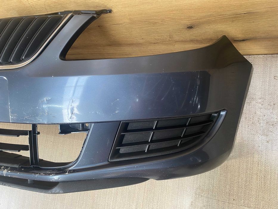 Zderzak przedni Skoda Fabia II kolor 9j9j