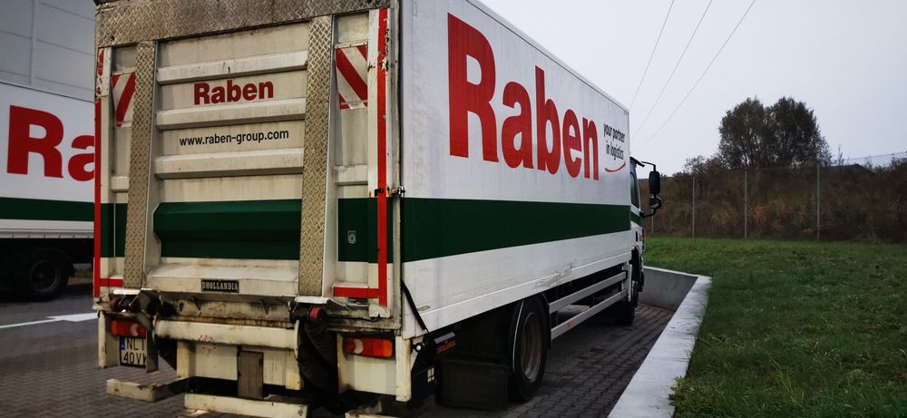 DAF CF 65.220 Kontener z windą