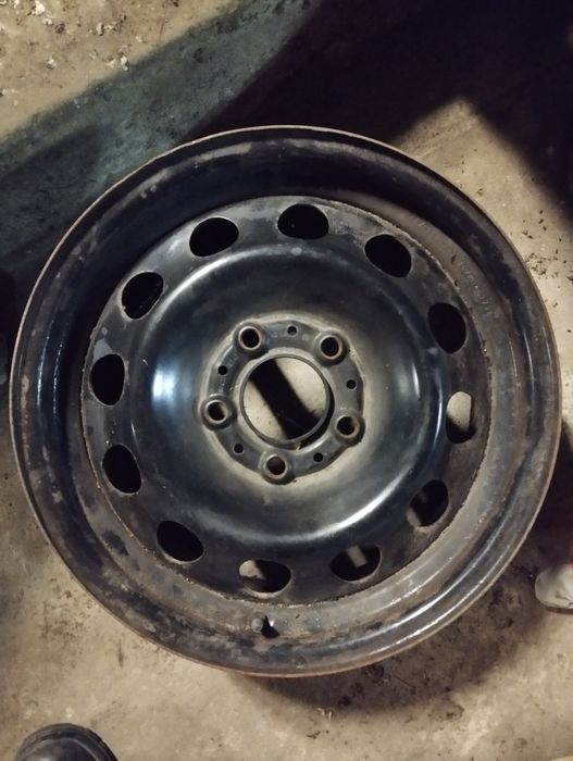 Sprzedam felgi stalowe 5x120 R16