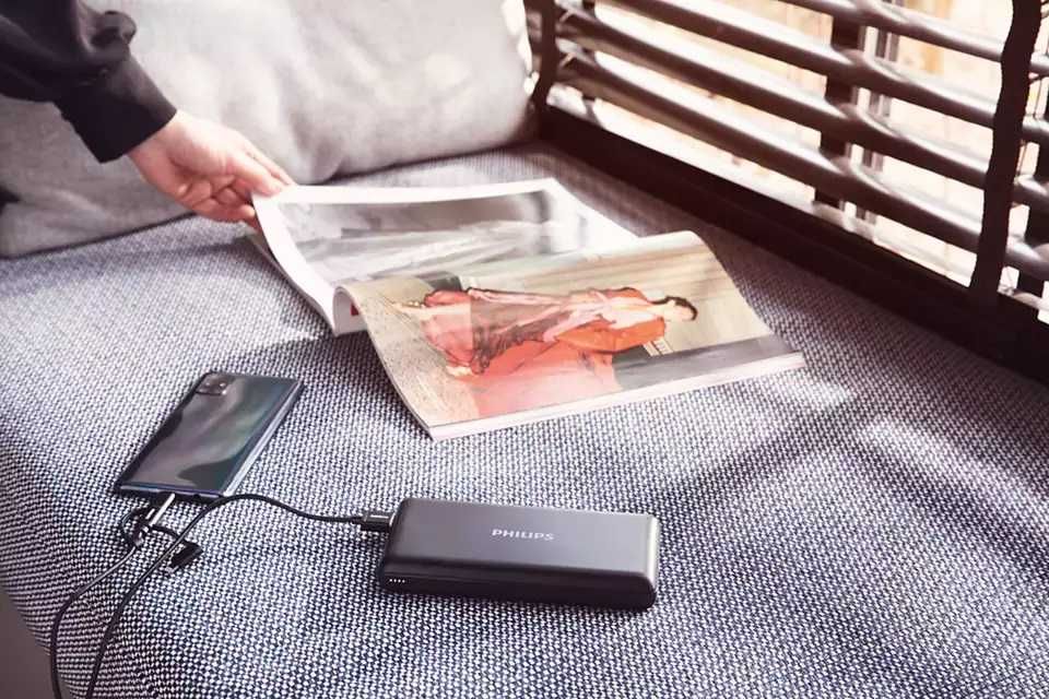 USB-аккумулятор Philips Power Bank 20000