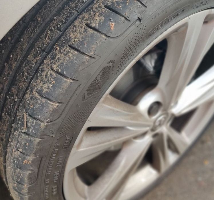 Pneus Goodyear Assymetric 5 - 245/40 R19