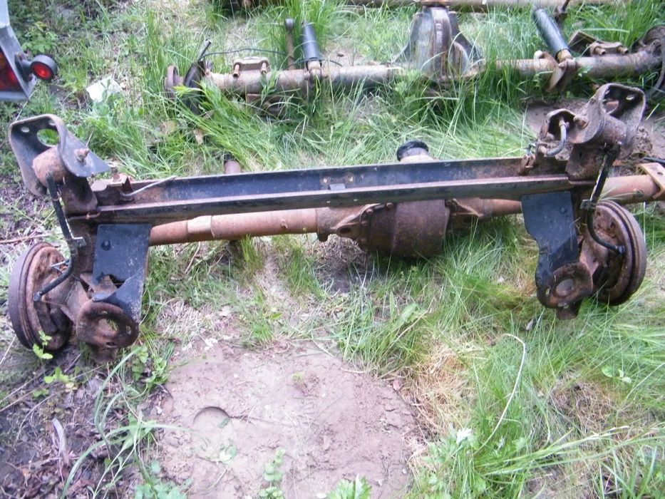 Belka Oś Zawieszenia Tył AUDI (A3 8L, TT 8N) SEAT (LEON, TOLEDO II IV) SKODA (OCTAVIA I II, RAPID, ROOMSTER) VOLKSWAGEN (BORA I, GOLF IV, NEW BEETLE, POLO V)