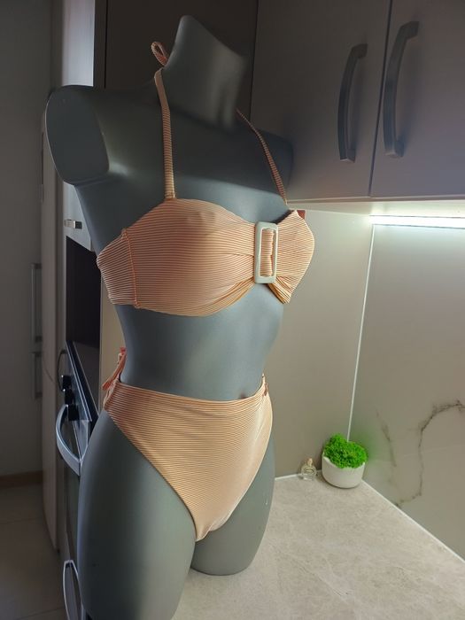 Фірмовий купальник 75,80АВ низ Л.