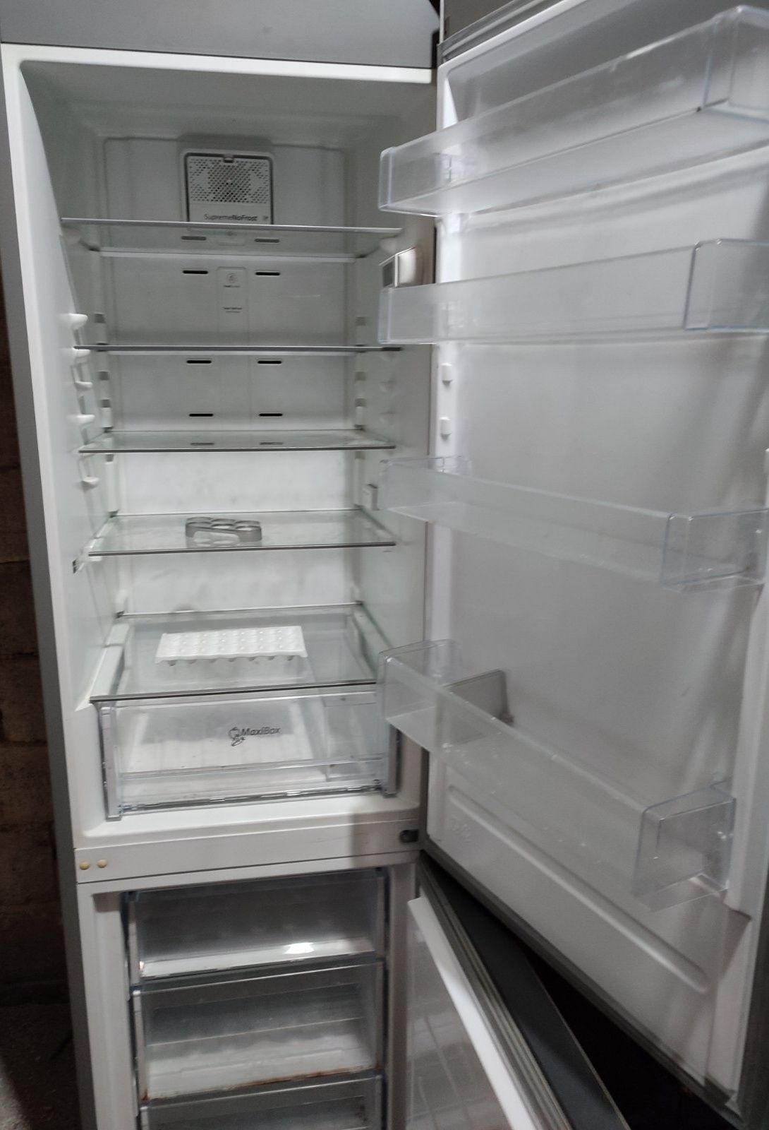 Холодильник  nofrost Whirlpool  BSNF 9121