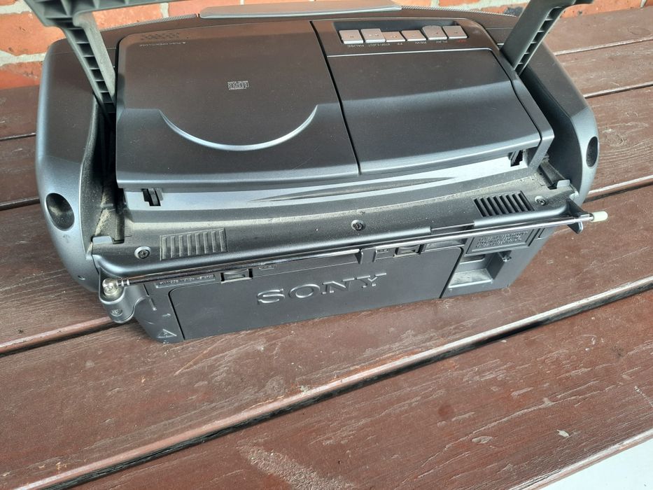 Radiomagnetofon Sony boombox przenośny