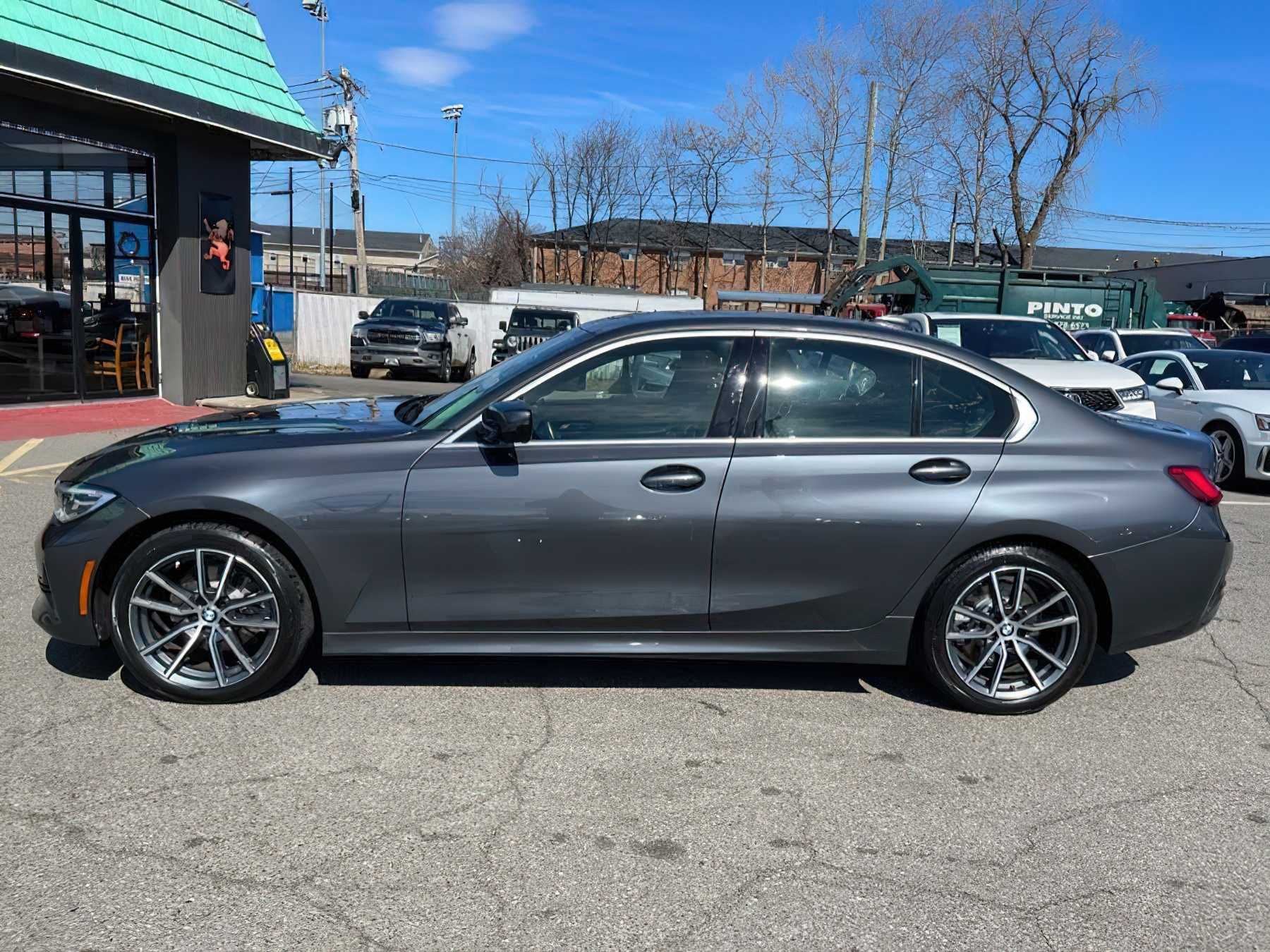 BMW 330I  2019 Gray