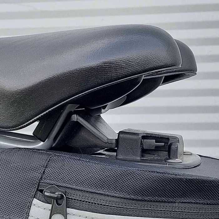 Sakwa rowerowa poj. ok. 1L podsiodłowa, montaż na klamrę powiększana P