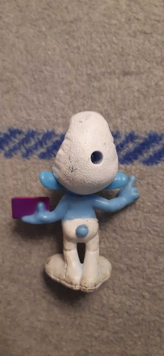 stara figurka smerf mądrala dla kolekcjonerów