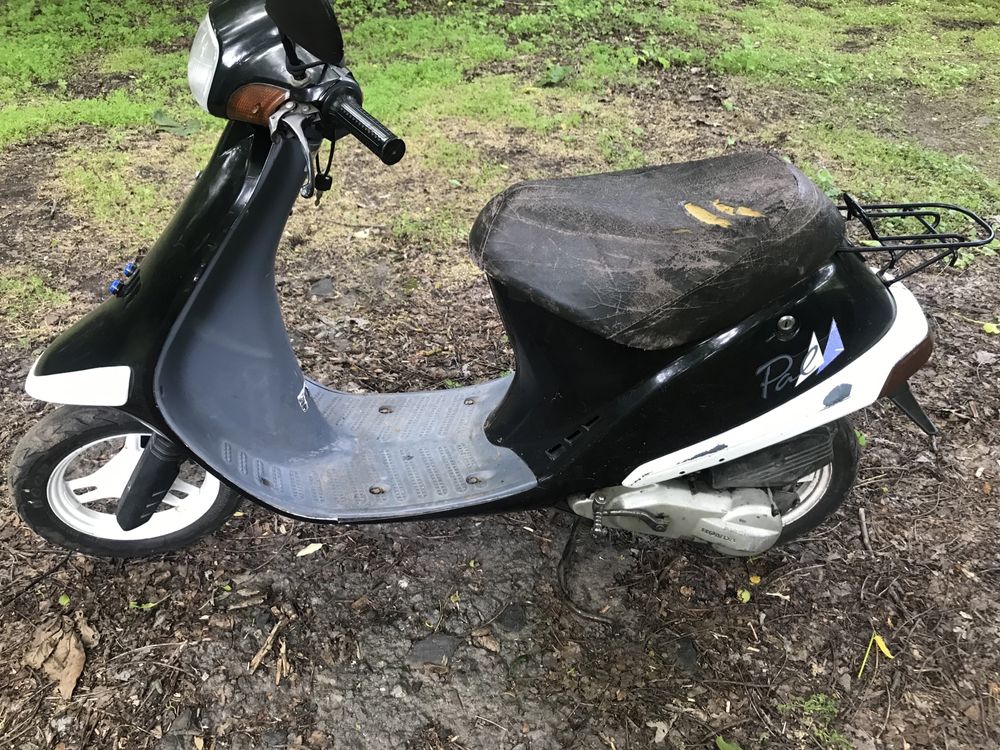 Скутер Honda Pal на повному ходу