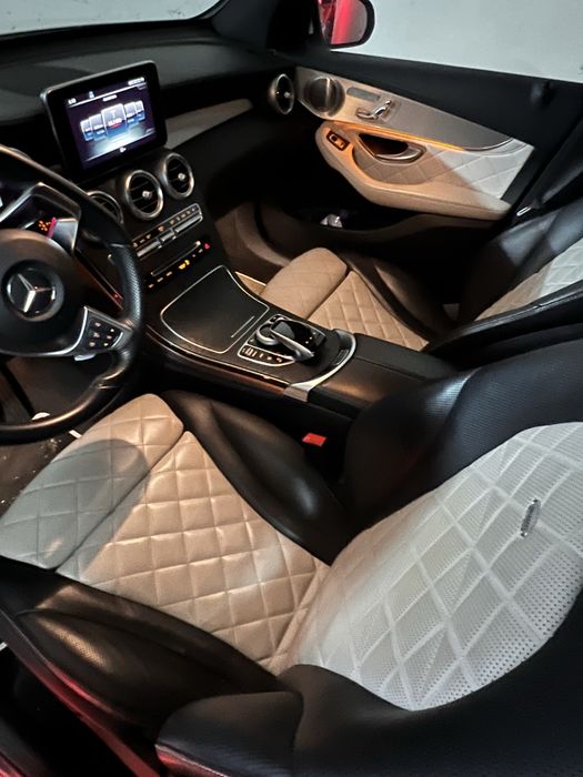 Mercedes glc350e Plug in Hybrid AMG Designo 4 Matic 320cv Full extras