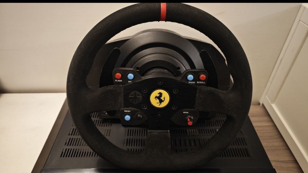 Thrustmaster T300RS Ferrari Integral Racing Alcantara T3PA PC/PS