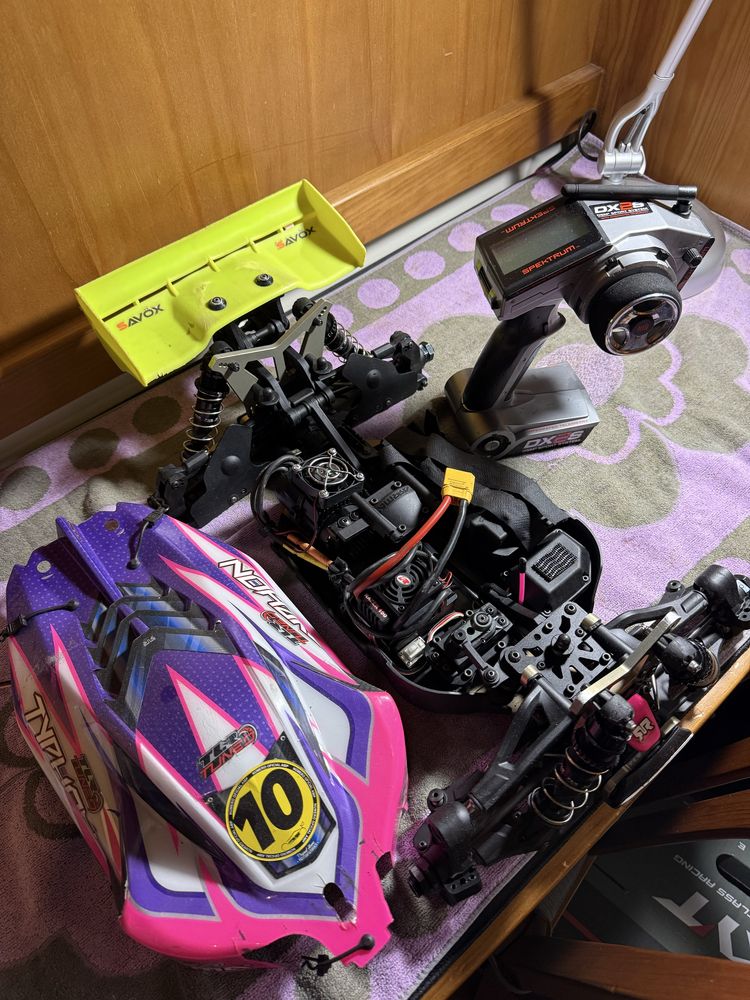 TLR Typhon Rc 1/8 Buggy